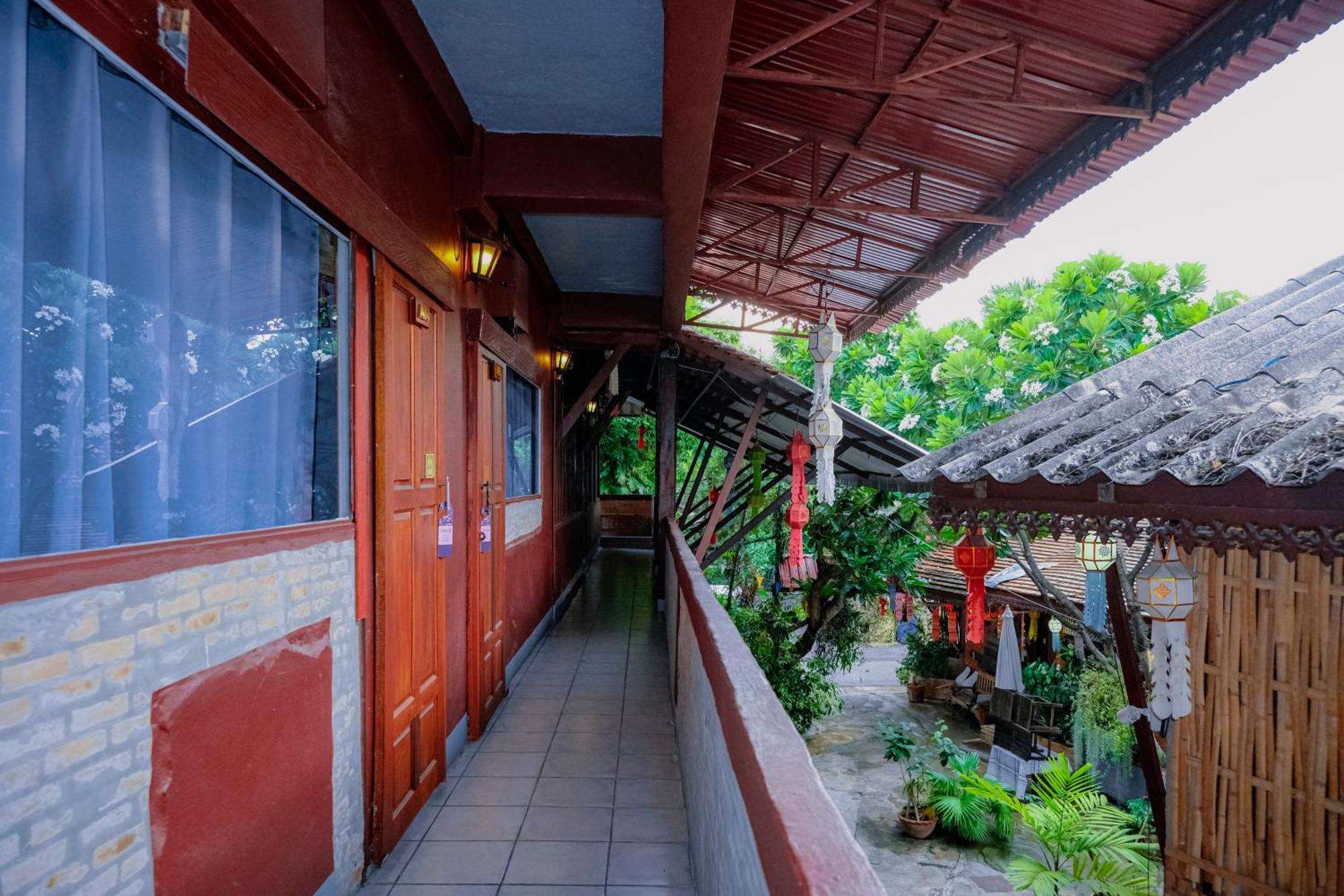 Boutique House Nipha Chiang Mai Exterior foto